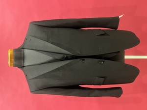 日本製のフォーマル生地を使ったシングルスーツの礼服のオーダーメイド